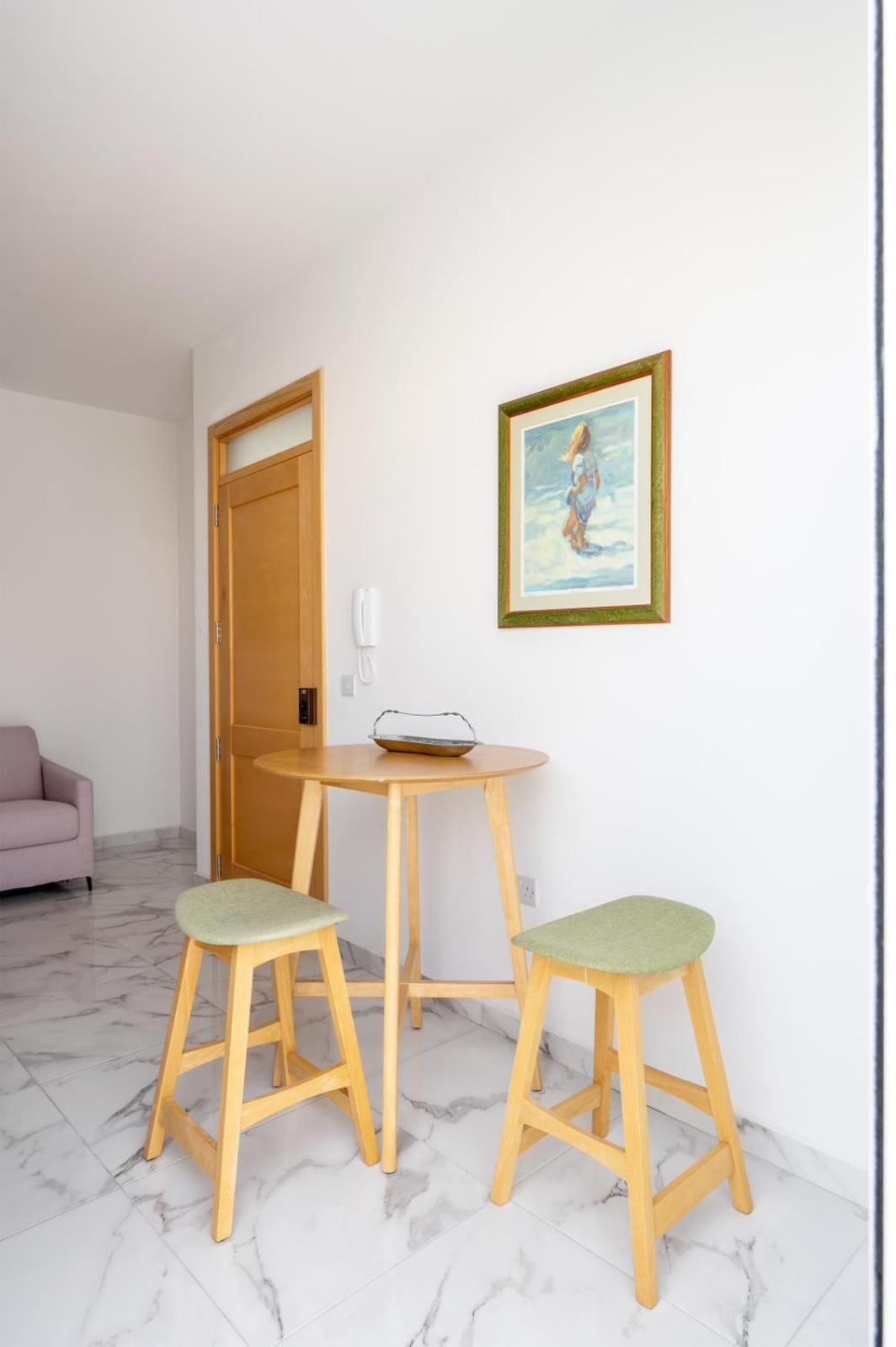 Msida Central Suites - Emmnic Court Zewnętrze zdjęcie